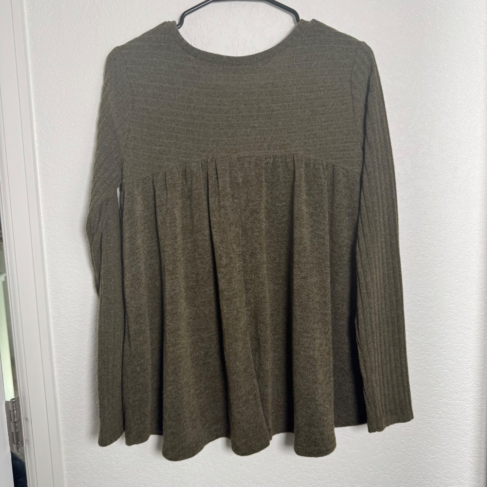 Entro Babydoll Top Women Medium Olive Green Long Sleeve Knit Flowy - Picture 4 of 4